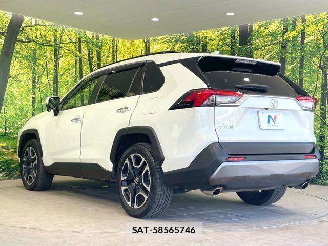 Toyota RAV4 2020-03 8146560-16