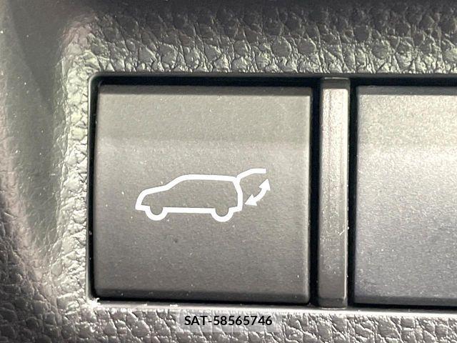 Toyota RAV4 2020-03 8146560-6