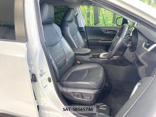 Toyota RAV4 2020-03 8146560-7