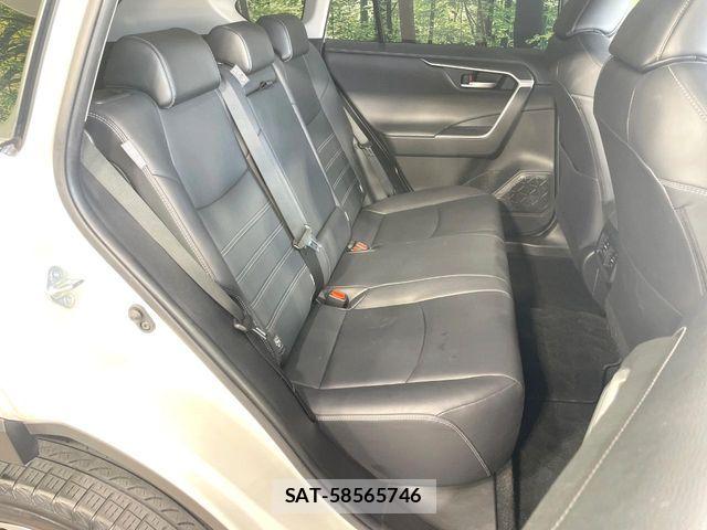 Toyota RAV4 2020-03 8146560-8