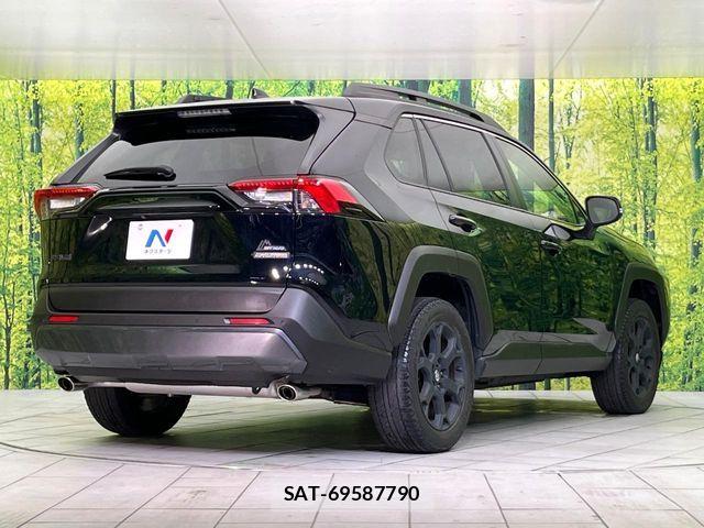 Toyota RAV4 2021-12 8146538-16