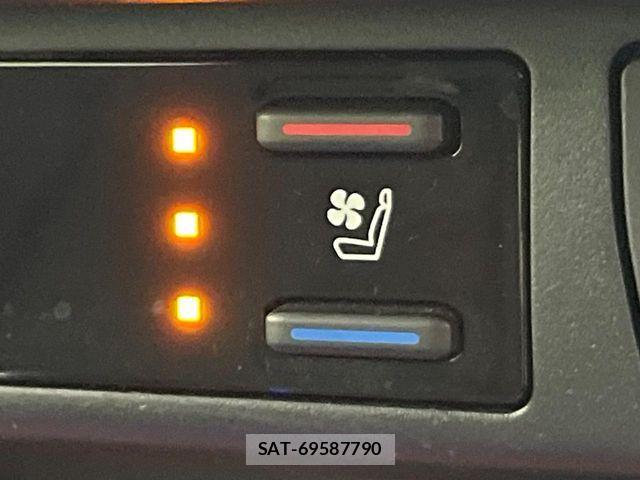 Toyota RAV4 2021-12 8146538-6