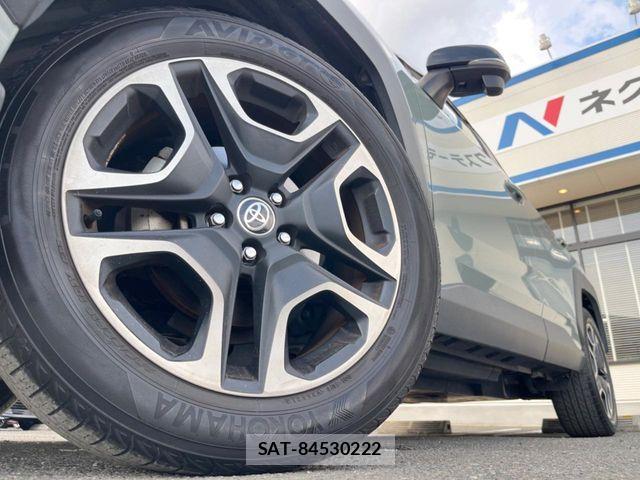 Toyota RAV4 2019-11 8146558-14
