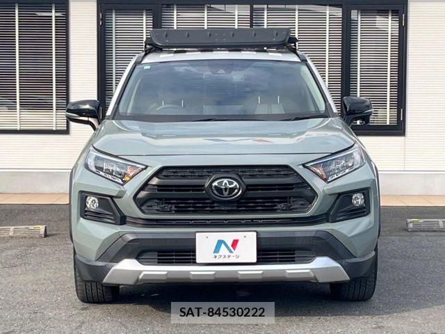 Toyota RAV4 2019-11 8146558-15