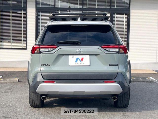 Toyota RAV4 2019-11 8146558-16