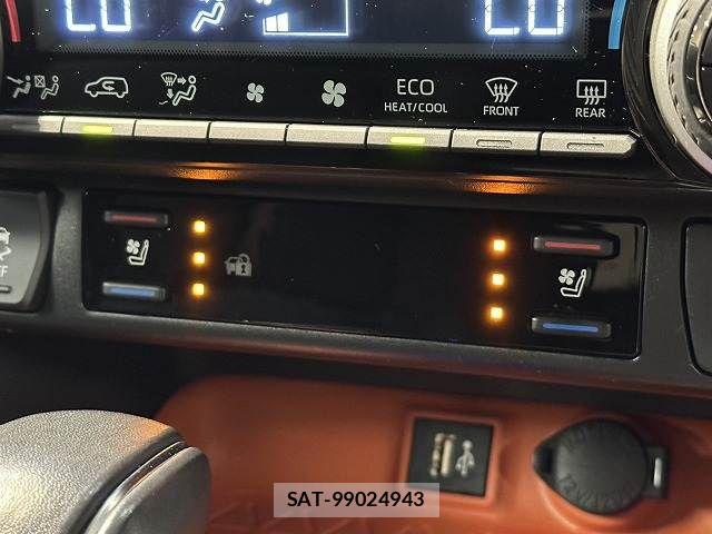 Toyota RAV4 2023-03 8146540-13