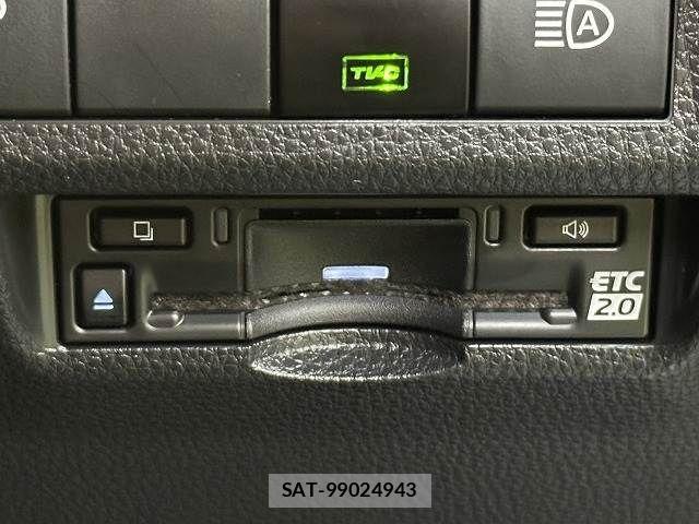 Toyota RAV4 2023-03 8146540-14