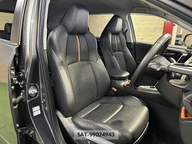 Toyota RAV4 2023-03 8146540-8
