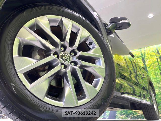 Toyota RAV4 2024-06 8146530-12