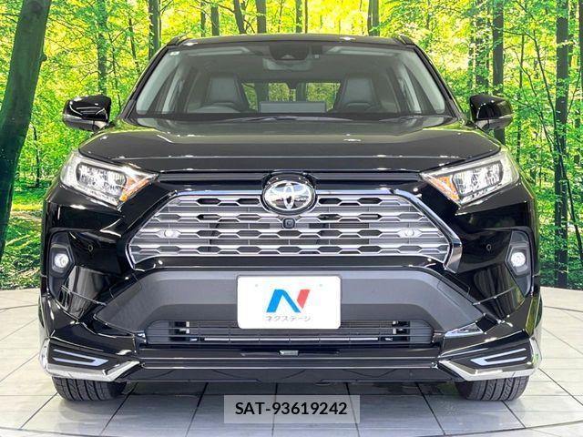 Toyota RAV4 2024-06 8146530-13