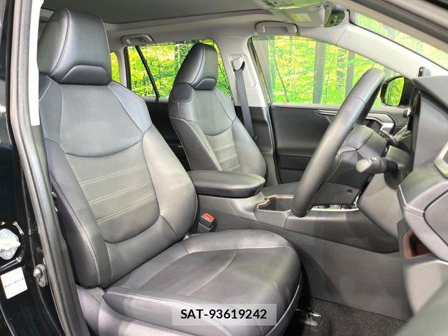 Toyota RAV4 2024-06 8146530-7