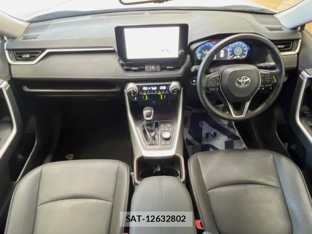 Toyota RAV4 2023-06 8146533-1