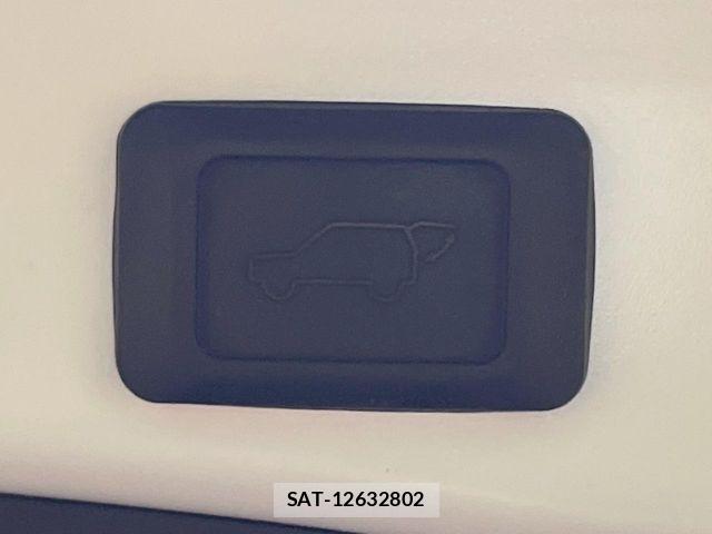 Toyota RAV4 2023-06 8146533-5