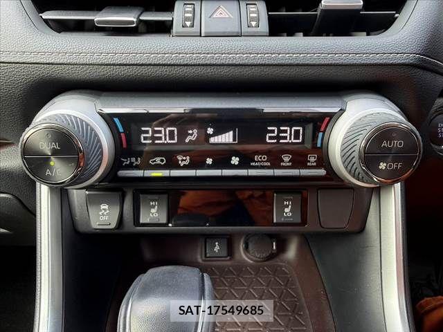 Toyota RAV4 2021-06 8146555-26