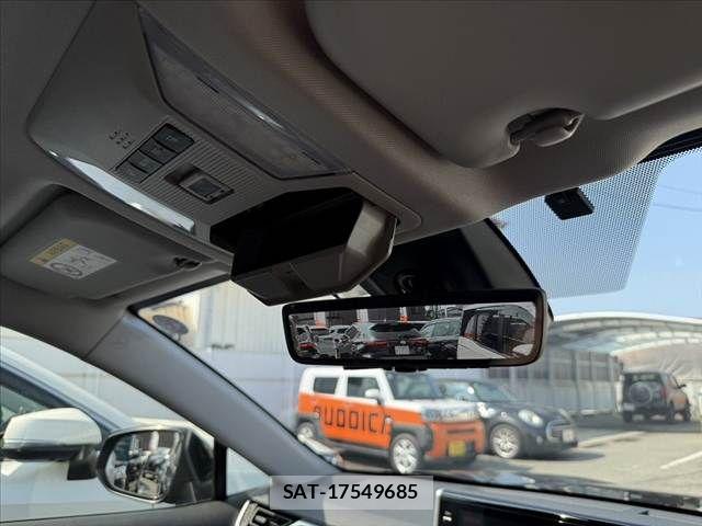 Toyota RAV4 2021-06 8146555-5