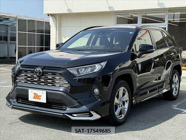 Toyota RAV4 2021-06 8146555-7