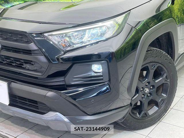 Toyota RAV4 2022-09 8146539-11