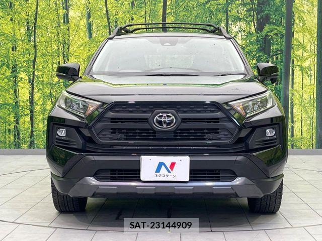 Toyota RAV4 2022-09 8146539-13