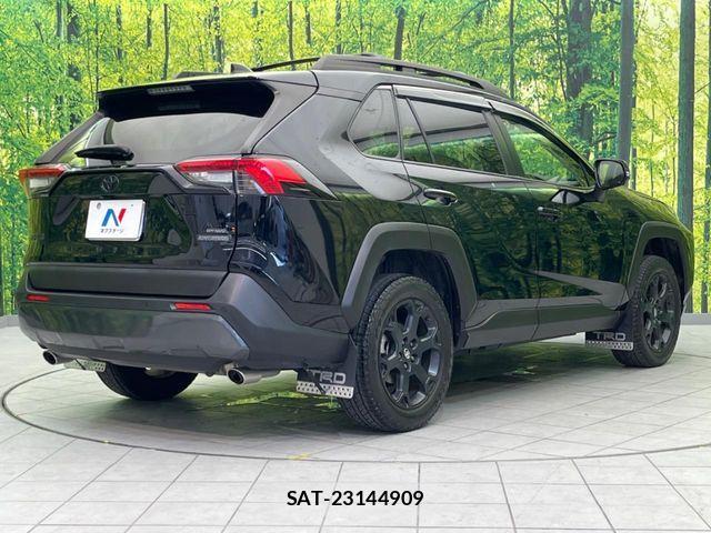 Toyota RAV4 2022-09 8146539-16