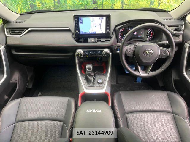 Toyota RAV4 2022-09 8146539-1