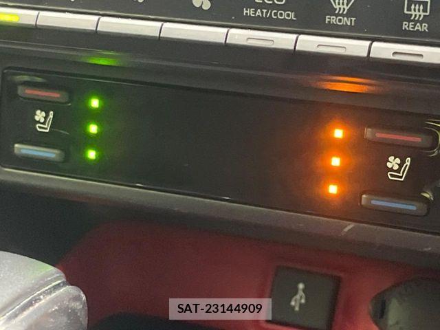 Toyota RAV4 2022-09 8146539-6