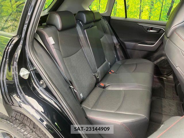 Toyota RAV4 2022-09 8146539-8