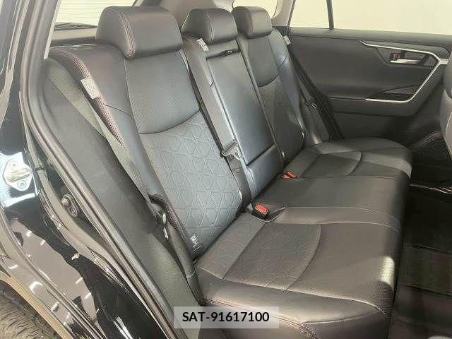 Toyota RAV4 2023-01 8146536-11