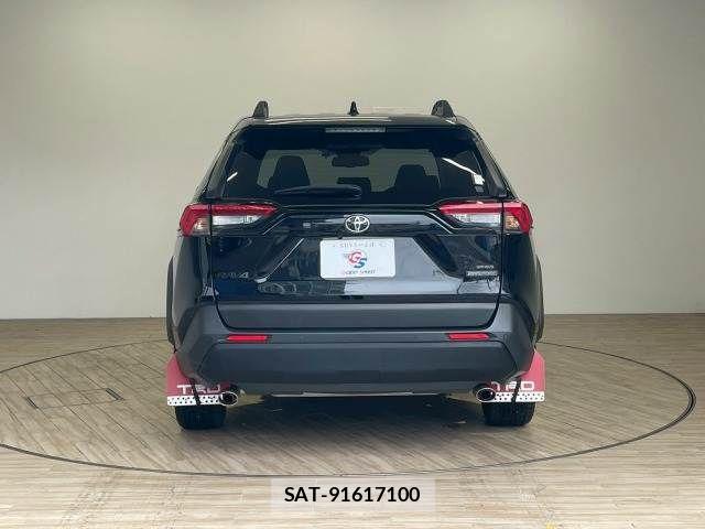 Toyota RAV4 2023-01 8146536-14