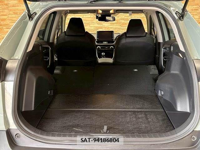 Toyota RAV4 2021-09 8146548-12