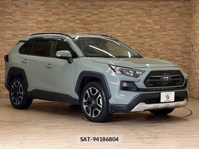 Toyota RAV4 2021-09 8146548-14