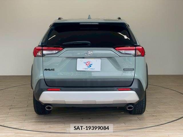 Toyota RAV4 2020-04 8146551-14