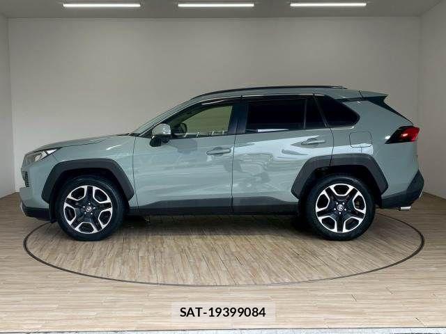 Toyota RAV4 2020-04 8146551-15