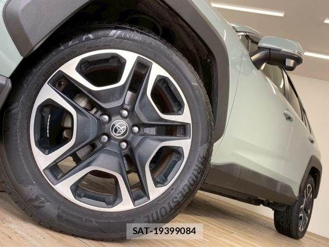 Toyota RAV4 2020-04 8146551-18
