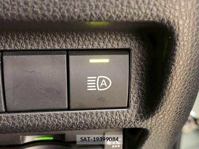 Toyota RAV4 2020-04 8146551-6