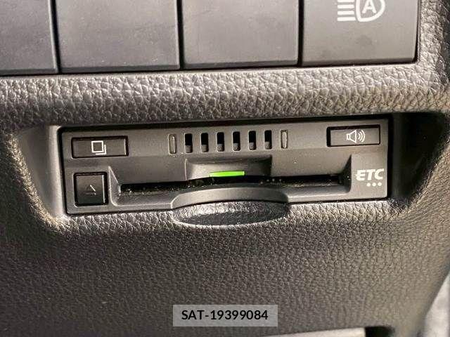 Toyota RAV4 2020-04 8146551-7