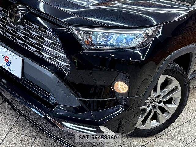 Toyota RAV4 2019-12 8146550-9