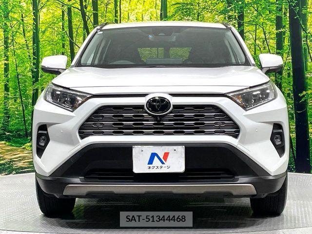 Toyota RAV4 2023-08 8146532-15