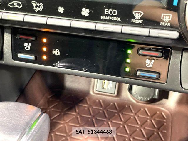Toyota RAV4 2023-08 8146532-6