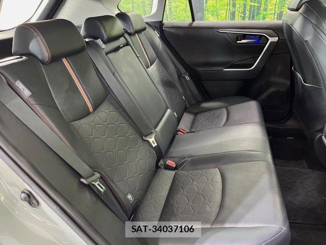 Toyota RAV4 2020-09 8209818-10