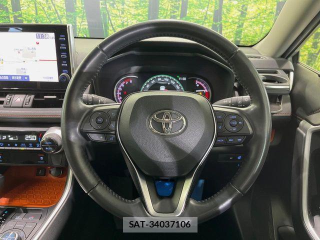 Toyota RAV4 2020-09 8209818-12
