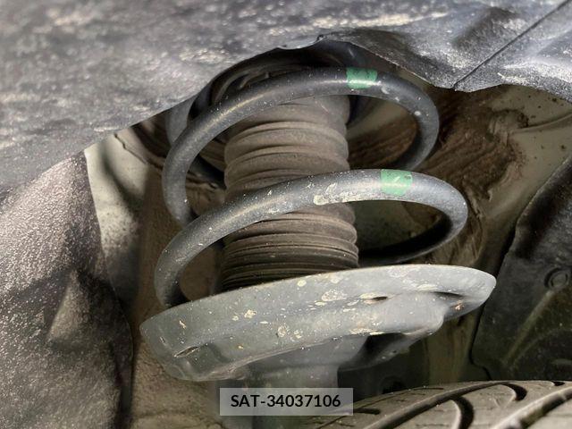Toyota RAV4 2020-09 8209818-19