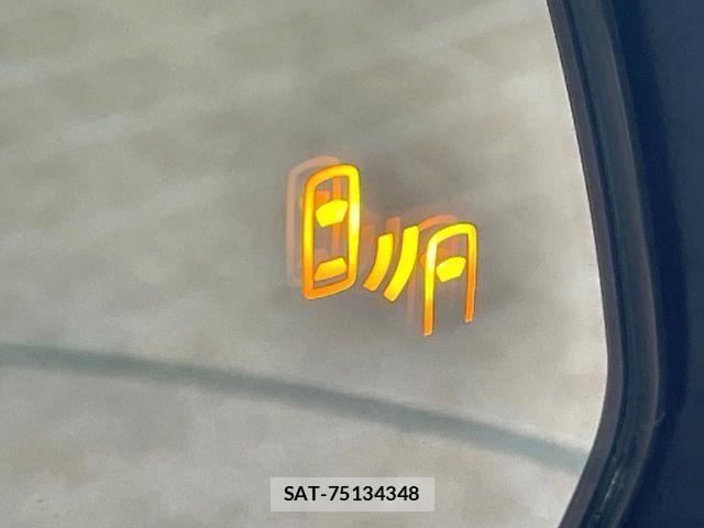 Toyota RAV4 2019-12 8209809-6