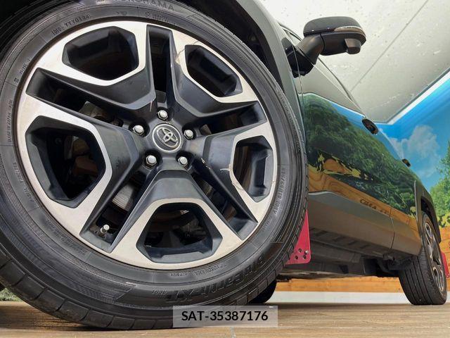 Toyota RAV4 2019-05 8209819-14