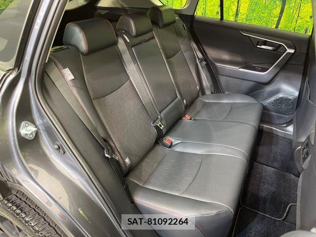 Toyota RAV4 2021-08 8209795-9