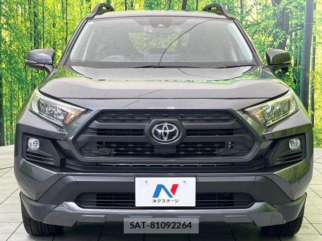 Toyota RAV4 2021-08 8209795-13