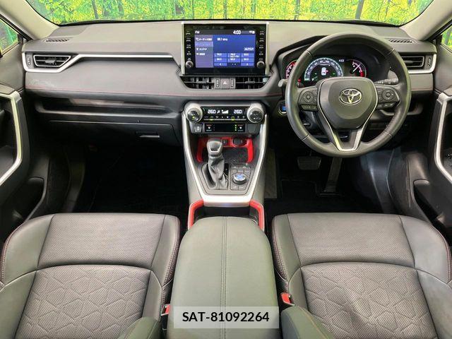 Toyota RAV4 2021-08 8209795-1