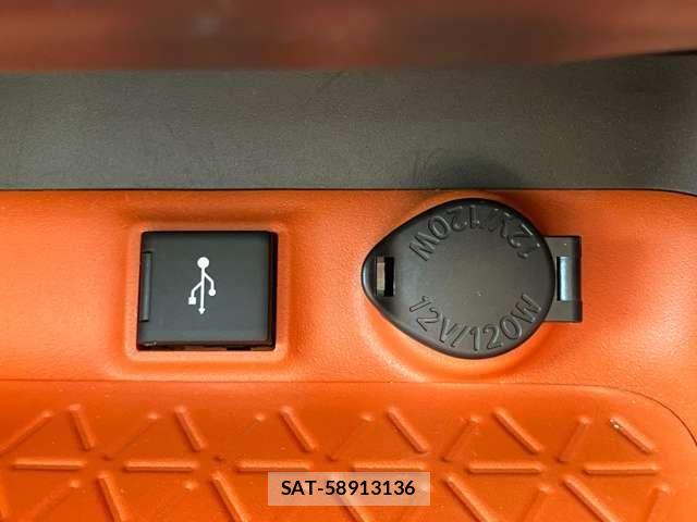 Toyota RAV4 2022-03 8209806-18