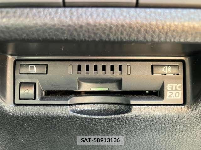 Toyota RAV4 2022-03 8209806-22
