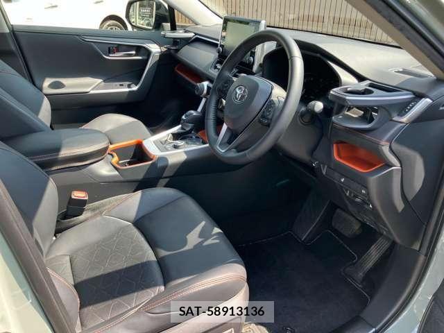 Toyota RAV4 2022-03 8209806-27