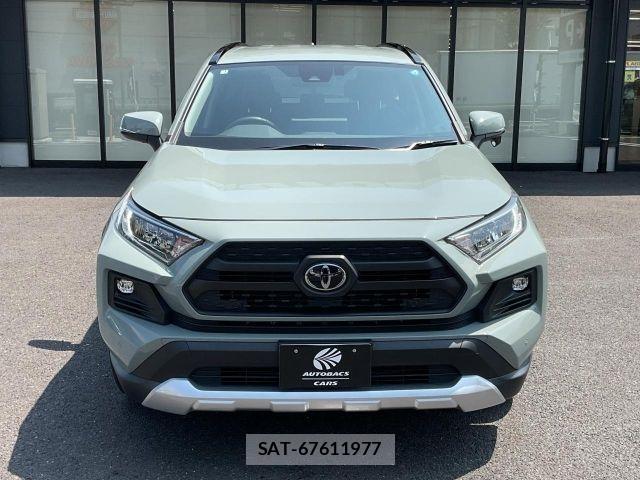 Toyota RAV4 2023-01 8209792-5